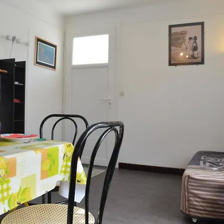 Apartment 2 Couchages Sur Bn000-060 *